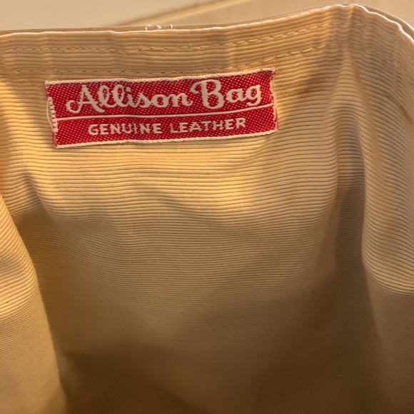 Allison all Leather Vintage Drawstring Bucket Bag - Picture 8 of 9